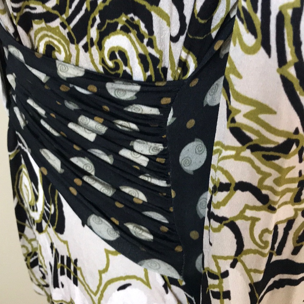 Artsy ETRO Mock Wrap Top w/ Side Gathers - Picture 4 of 8